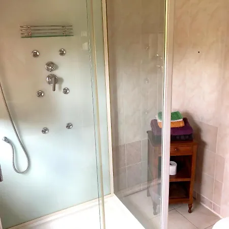 别墅 Spacieuse A Avec Piscine Privee Proissans