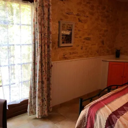 Spacieuse A Avec Piscine Privee