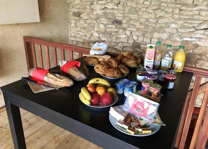 Spacieuse A Avec Piscine Privee